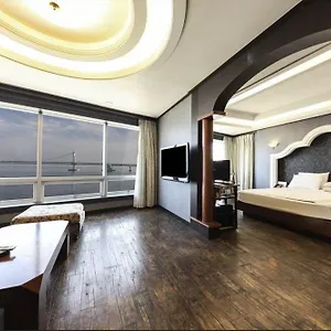 Bridge Hotel Busan